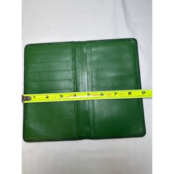 Louis Vuitton Porte Yen Credit Bifold wallet passport holder green Epi - Picture 8 of 9